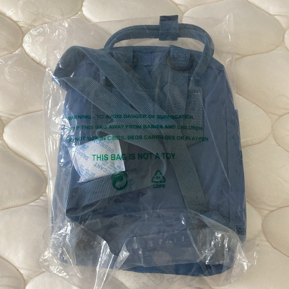 Fjallaraven Kanken Mini Backpack - Picture 2 of 2